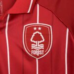 Nottingham Forest 2025-26 Local Jersey Fan - Imagen 2
