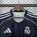 Real Madrid 2025-26 Visita Jersey Fan - Imagen 2